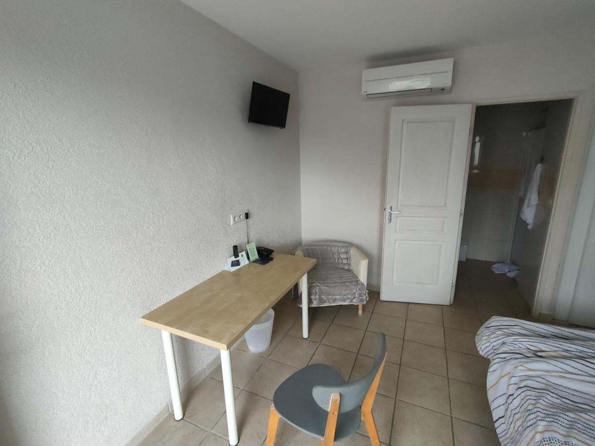 Logis Hotel Le Clos Saint Loup Bram Exterior foto